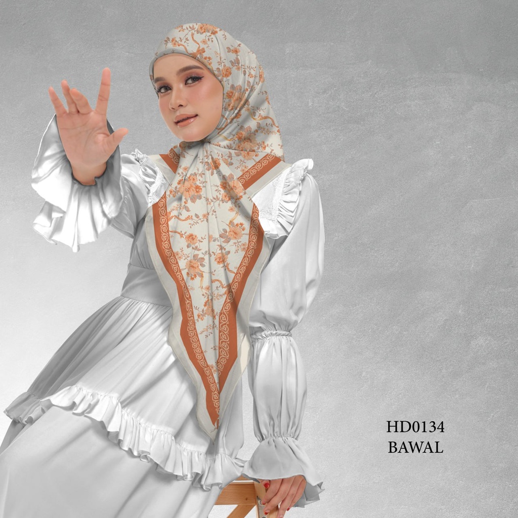 Tudung Bawal (Square Hijab) in HD0134