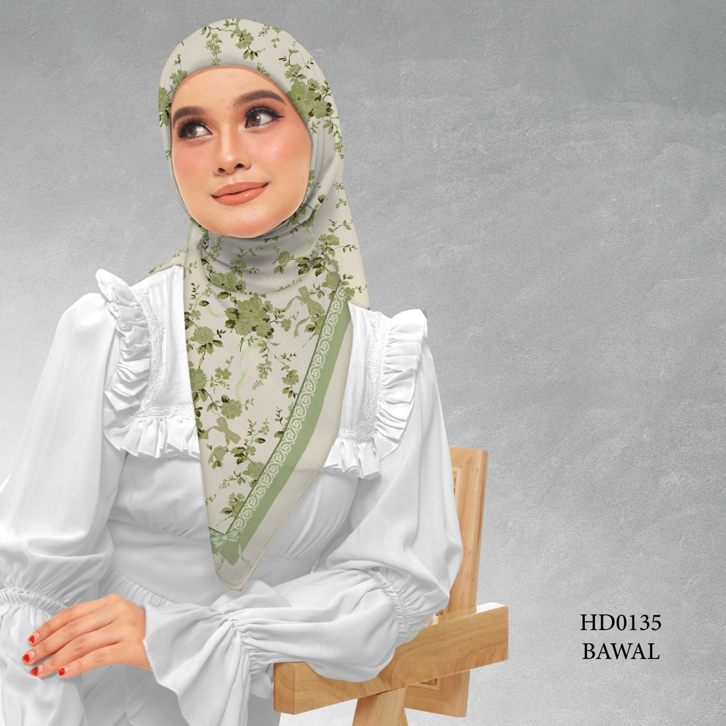 Tudung Bawal (Square Hijab) in HD0135