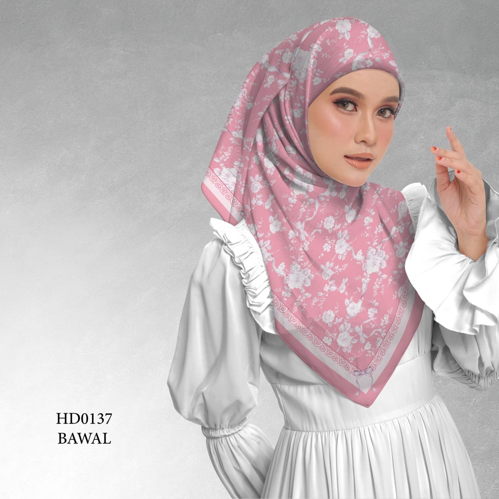 Tudung Bawal (Square Hijab) in HD0137