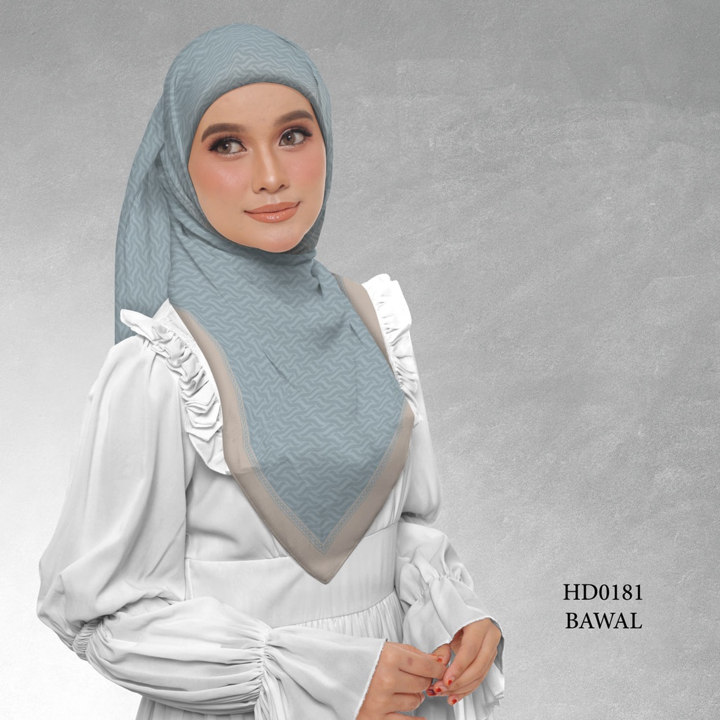 Tudung Bawal (Square Hijab) in HD0181