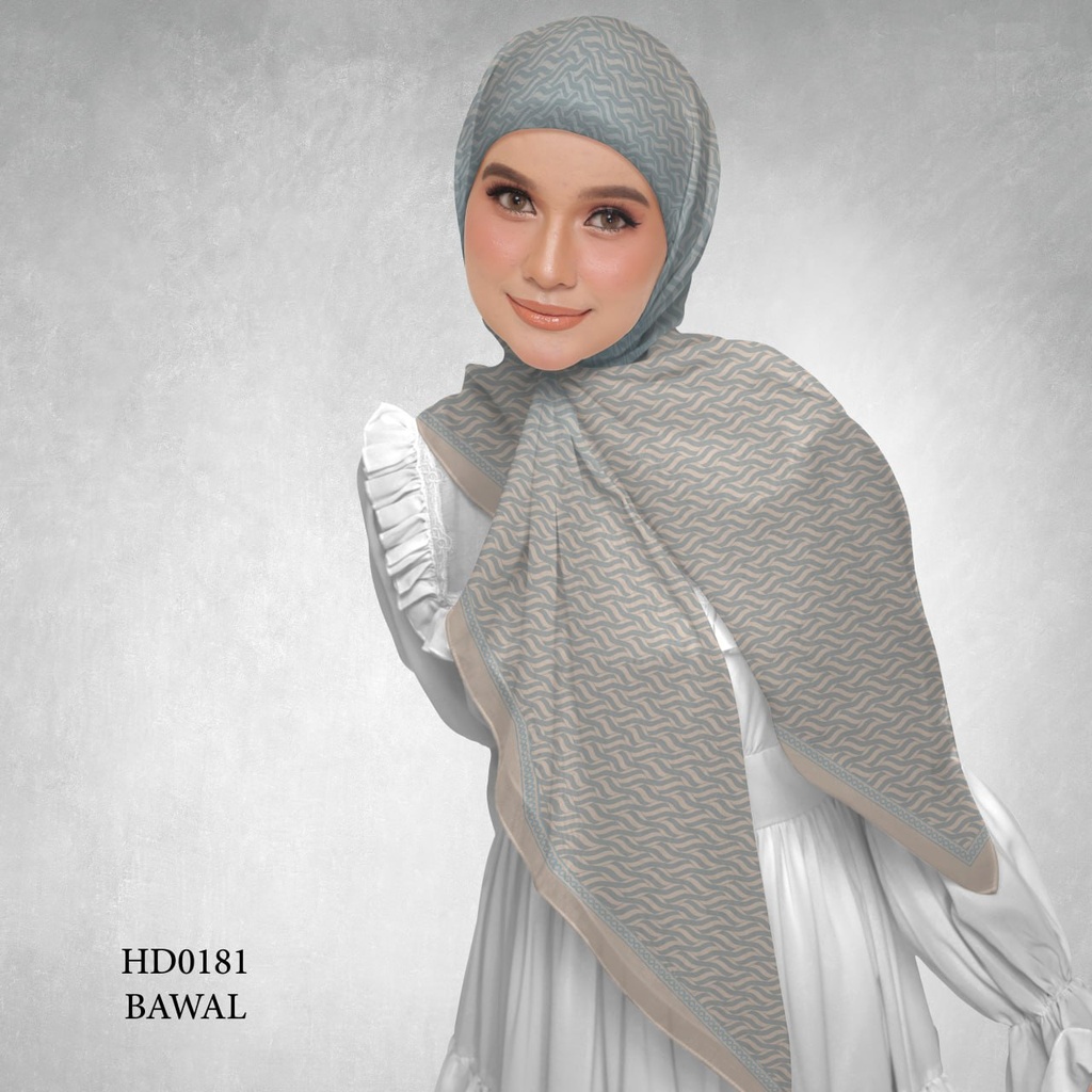 Tudung Bawal (Square Hijab) in HD0181