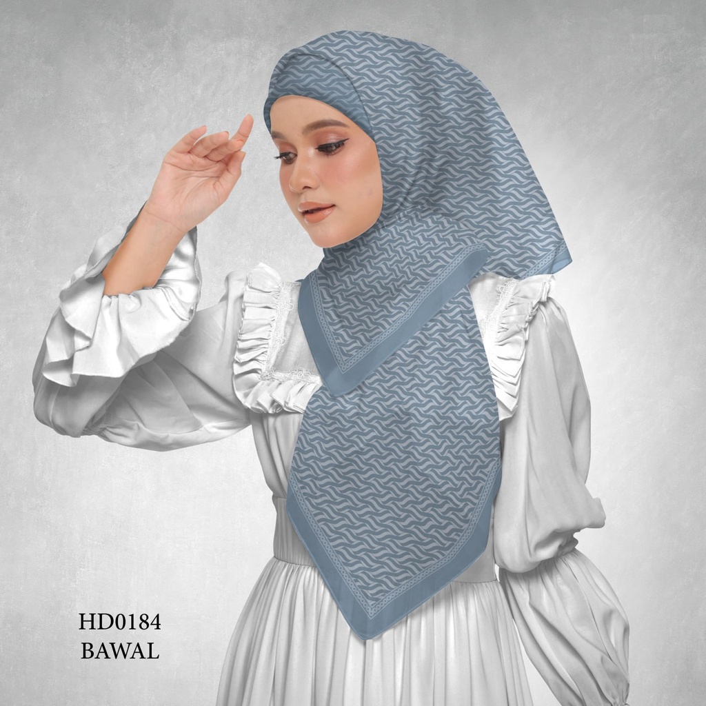 Tudung Bawal (Square Hijab) in HD0184
